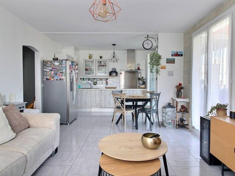 Appartement À Vendre — photo 1