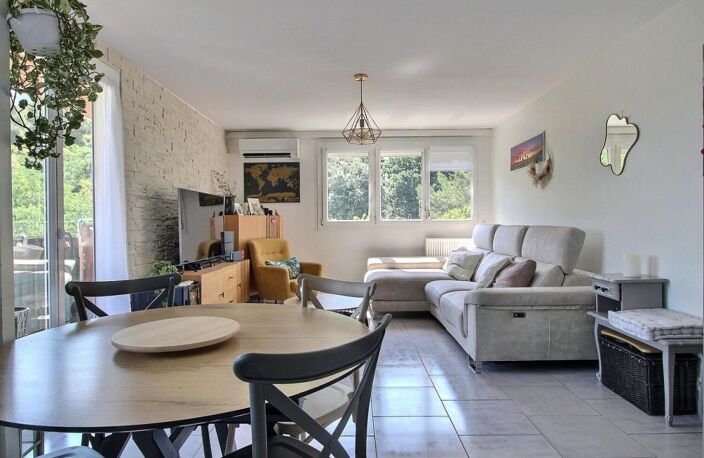 Appartement À Vendre — photo 2