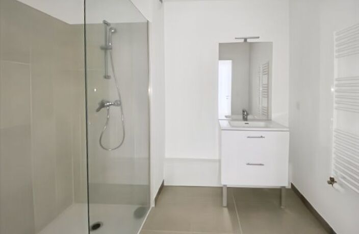 GRAND APPARTEMENT FAMILIAL NEUF ST MARTIN DU TOUCH — photo 4