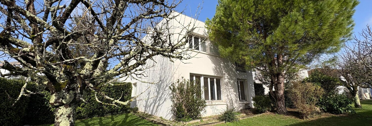 Maison 6 Pièces 141 m² à vendre à Saintes (17100)