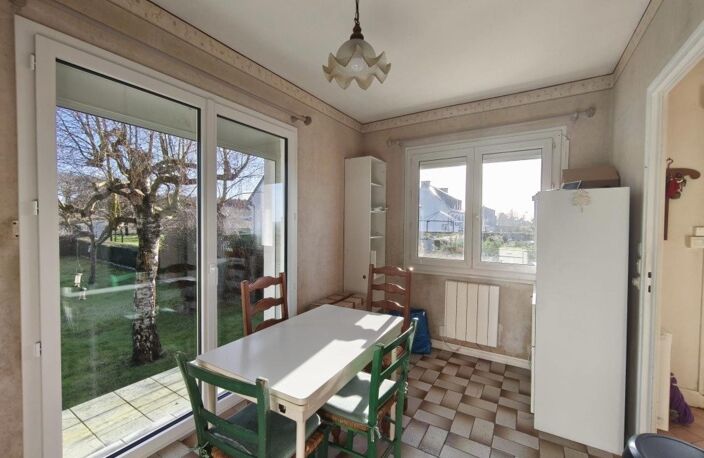 Maison située dans le bourg de Pleugueneuc — photo 3