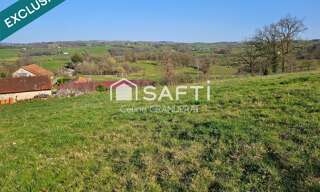 Terrain  2250 m² à vendre à Saint-Santin-de-Maurs (15600)