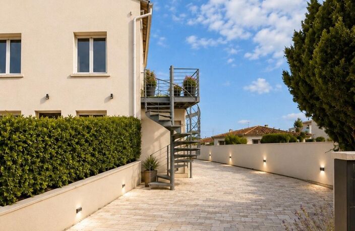 Propriété 7 pièces de 144 m² — photo 3
