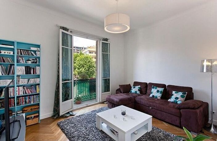 Appartement À Vendre — photo 2
