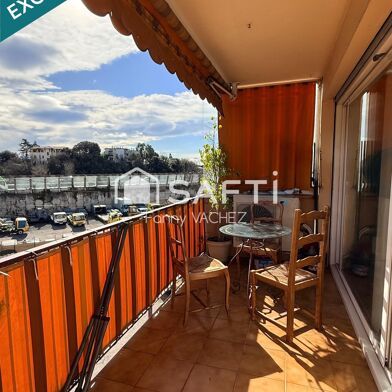 Appartement 4 pièces 235000 €