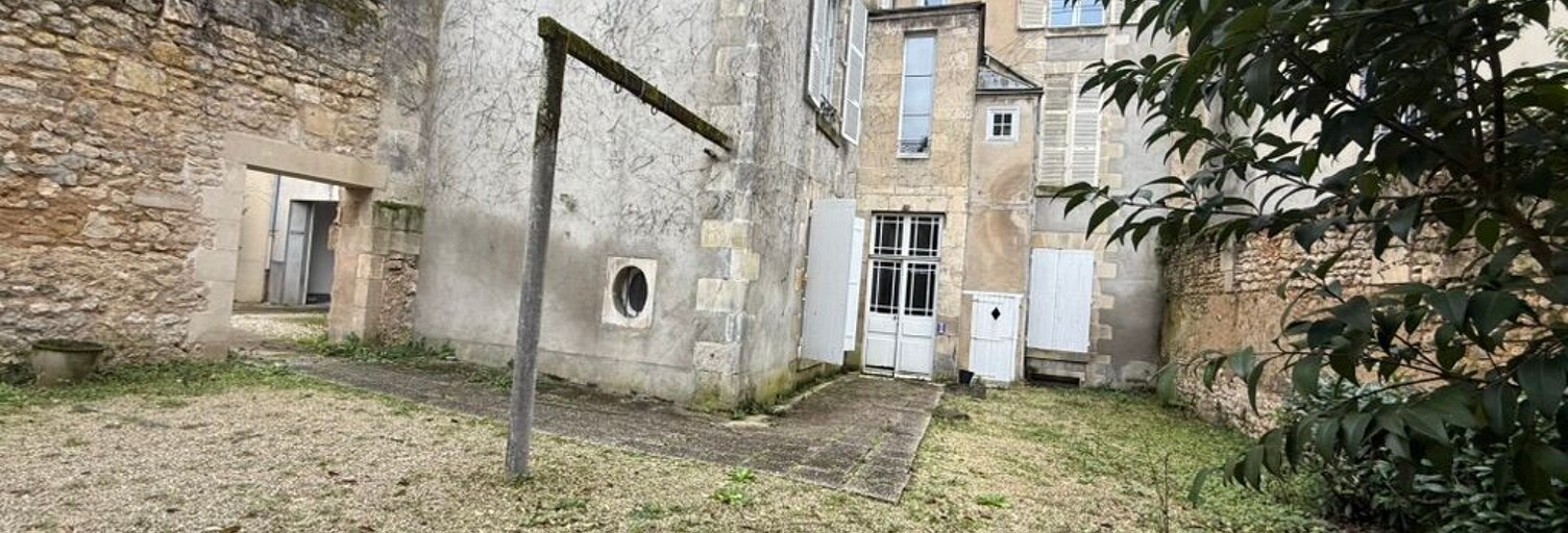 Immeuble  350 m² à vendre à Poitiers (86000)