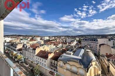 Appartement 3 pièces 275600 €