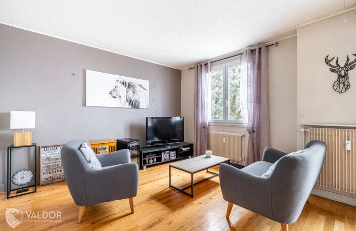 LIMAS - Spacieux T3 aux vues dégagées. — photo 4