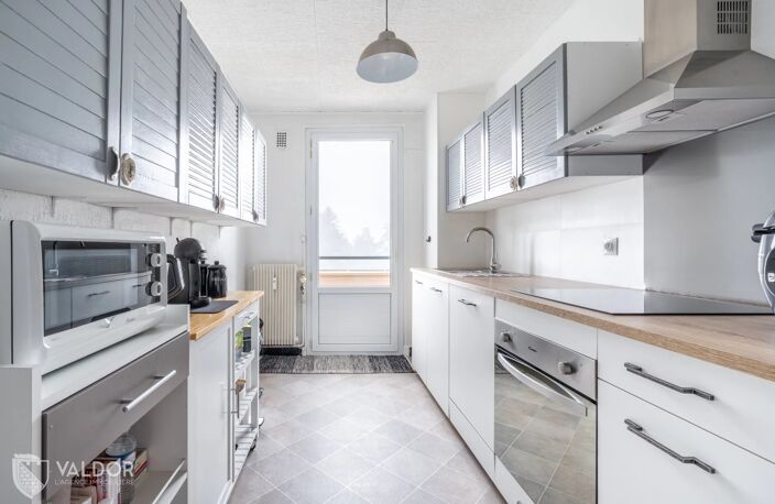 LIMAS - Spacieux T3 aux vues dégagées. — photo 5