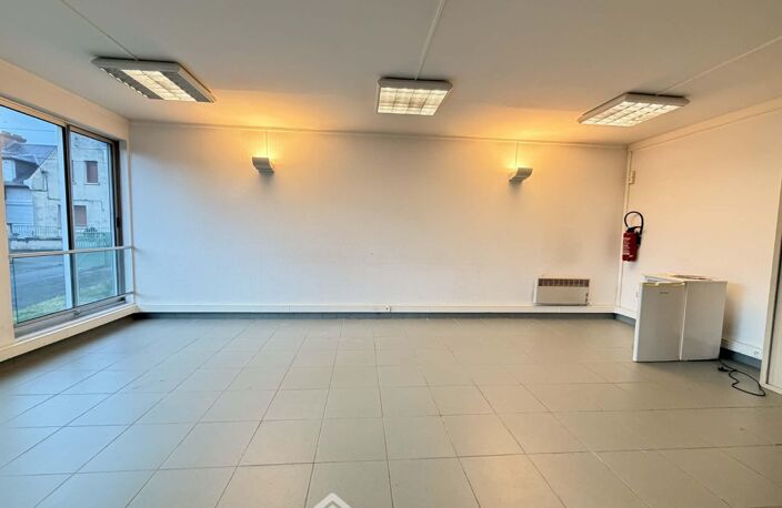 Bureaux - 79m² - Laon — photo 3