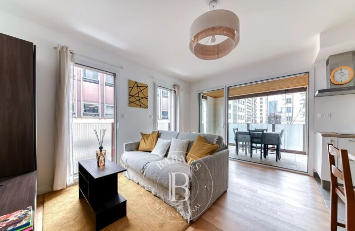 Lyon 6 - Bellecombe - Appartement meublé de 43,10 m² - Garage - Loggia - 1 Chambre — photo 2