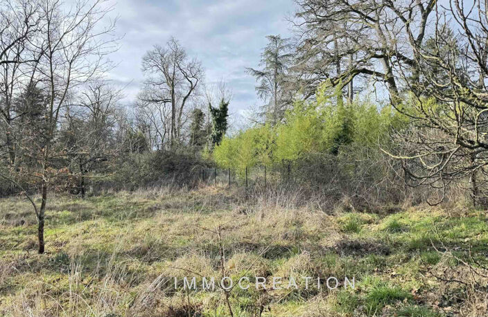ADRESSE RECHERCHÉE POUR CETTE MAISON SPACIEUSE DANS GRAND PA — photo 4