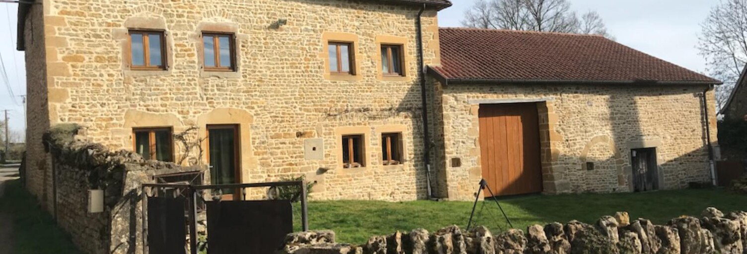 Maison 7 Pièces 250 m² à vendre à La Clayette (71800)