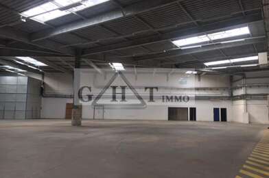 Local industriel  22900 €