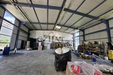 Local industriel  2500 €