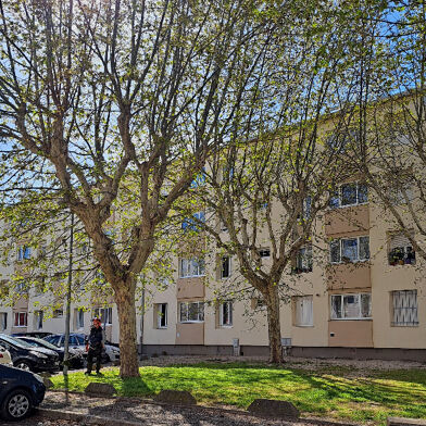 Appartement 3 pièces 433 €