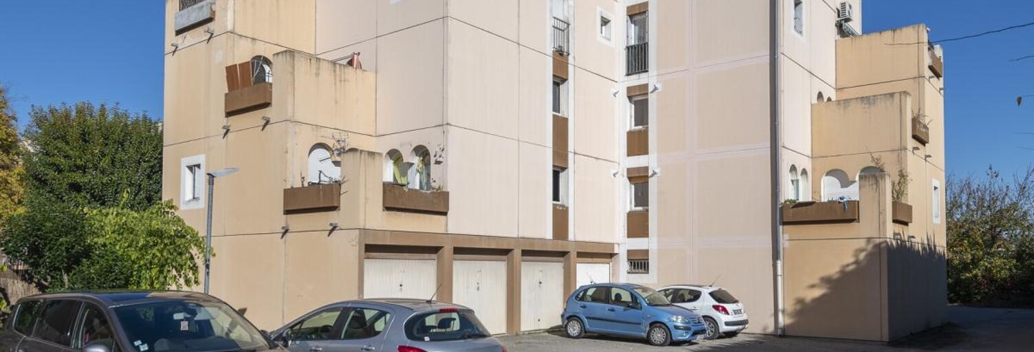Commerce  15 m² à louer à L'Isle-sur-la-Sorgue (84800)