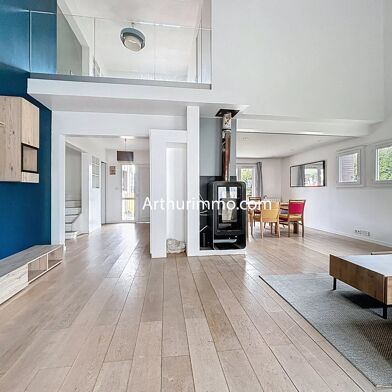 Maison 8 pièces 439000 €