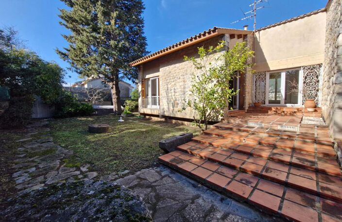 Vente maison 8 pièces 200 m² Toulon (83100) — photo 2