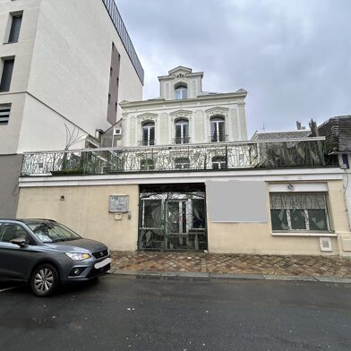 Immeuble  370000 €