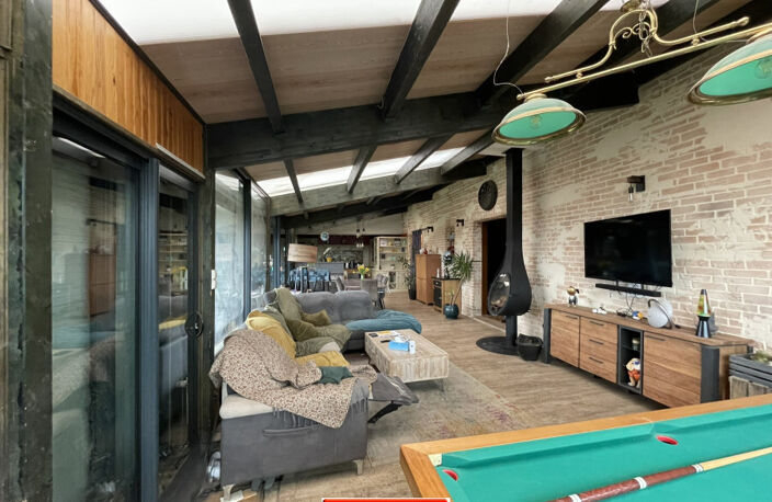PROPRIETE SIX CHAMBRES 370 M² — photo 4