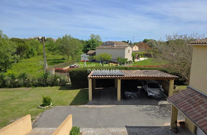Villa -  3 chambres- jardin de 2000 m² - carpot — photo 2