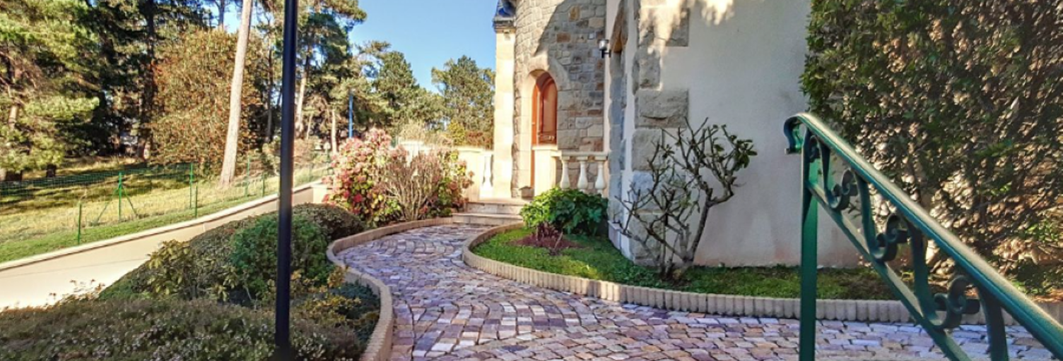 Maison 9 Pièces 224 m² à vendre à Erquy (22430)