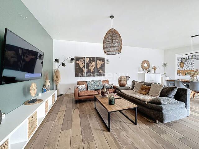 Maison Blaincourt-Lès-Précy  223M² 4 Chambres jardin 749m² — photo du bien