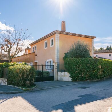Maison 4 pièces 675000 €
