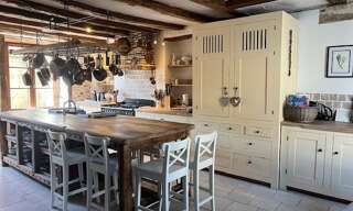 Maison 9 Pièces 290 m² à vendre à Rochechouart (87600)