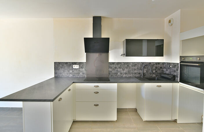 T2 REZ DE JARDIN TOULON EST — photo 3