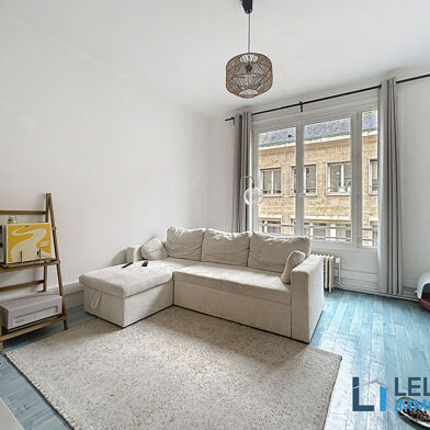 Appartement 2 pièces 720 €