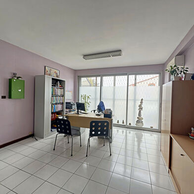 Commerce 3 pièces 853 €