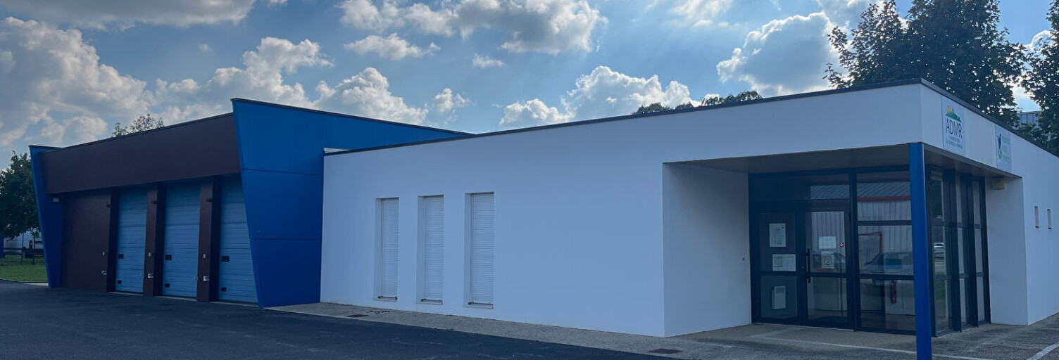 Commerce 8 Pièces 142 m² à louer à Antran (86100)