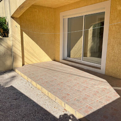 Appartement 3 pièces 920 €