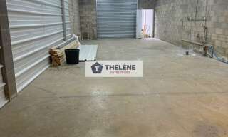 Commerce  180 m² à louer à Marguerittes (30320)