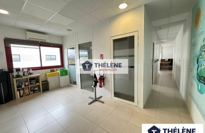 BUREAUX à LOUER — photo 2