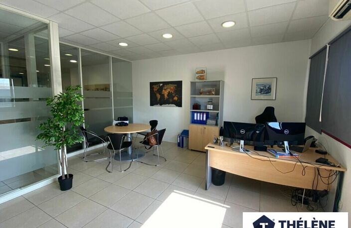 BUREAUX à LOUER — photo 2