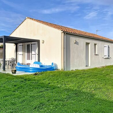 Maison 3 pièces 253000 €