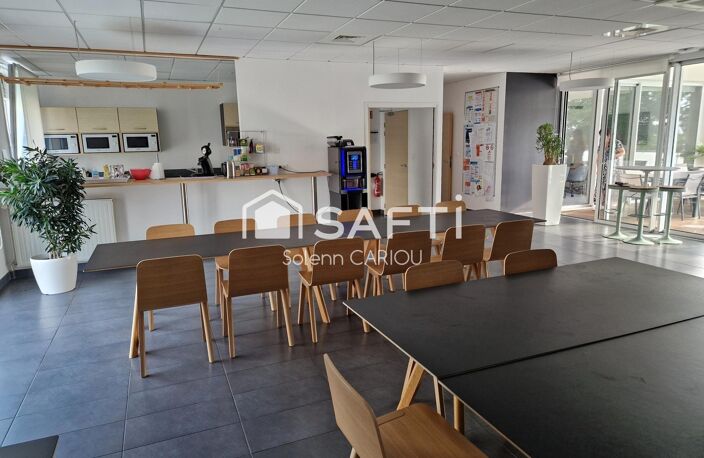 Ensemble tertiaire de 1 400 m² au cœur d'un secteur stratégique — photo 3