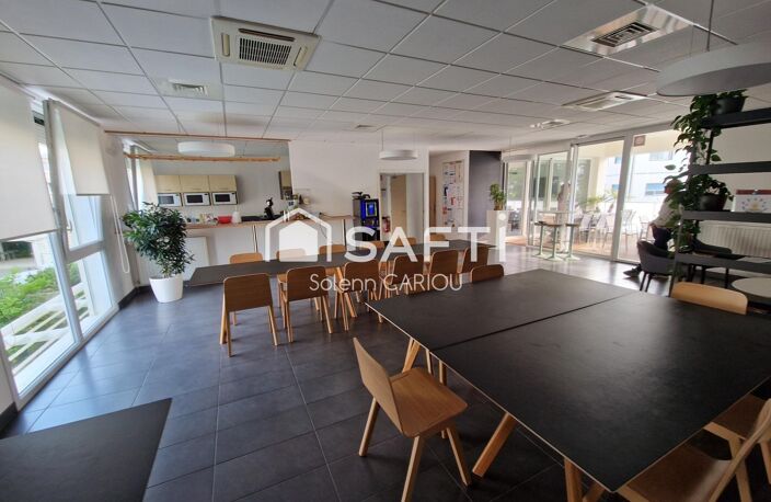 Ensemble tertiaire de 1 400 m² au cœur d'un secteur stratégique — photo 5