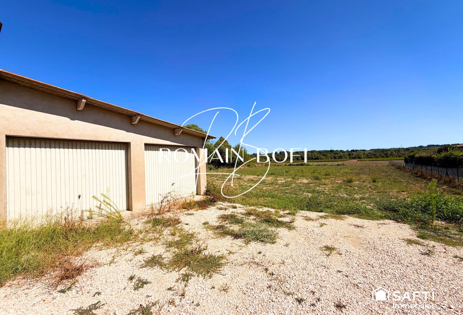 Terrain 1915m2 avec double garage — photo 1