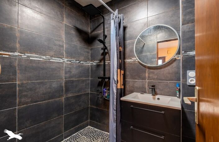 Maison en pierre de 7 pièces principales — photo 4