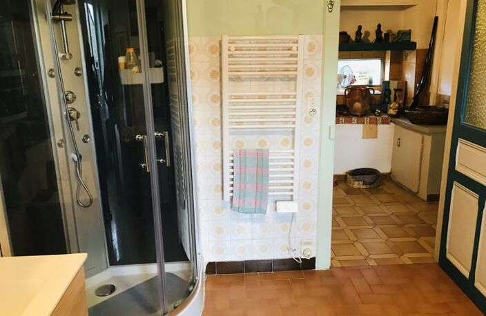 Maison en pierre de 4 pièces principales — photo 3