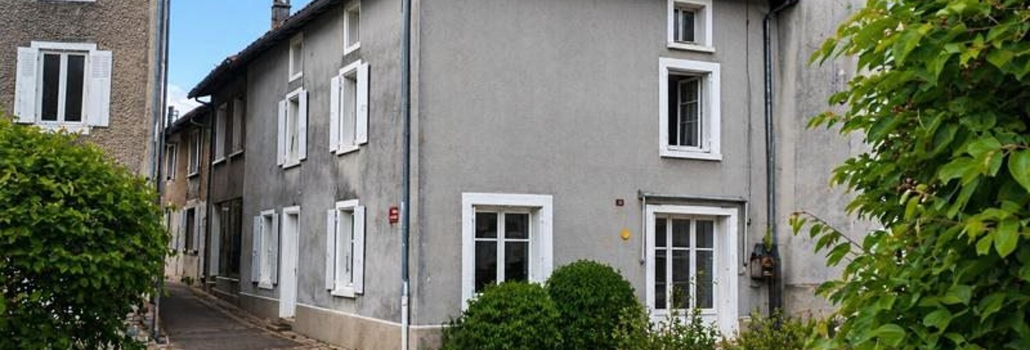 Maison 7 Pièces 215 m² à vendre à Confolens (16500)