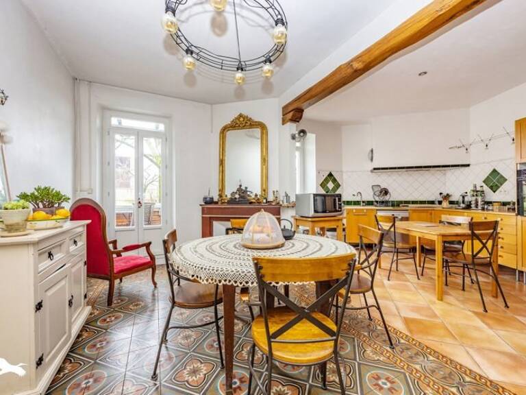 Maison de ville de 7 pièces principales — photo 1