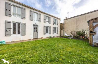 Maison en pierre de 7 pièces principales — photo du bien
