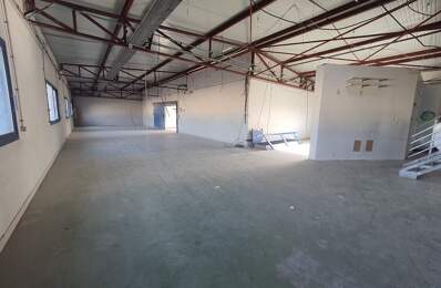 Entrepôts et Bureaux — photo du bien