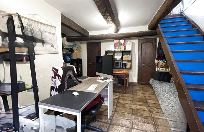 Investisseur Maison d'habitation avec commerce et appartement AIGUES MORTES — photo 5