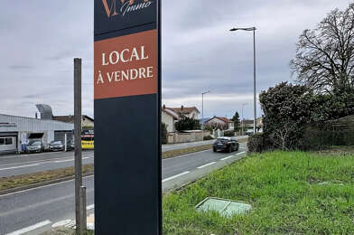 Commerce  299000 €